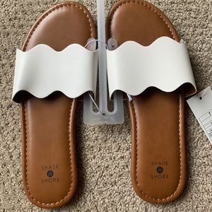 NWT Shade & Shore women Kate scallop slide sandal
